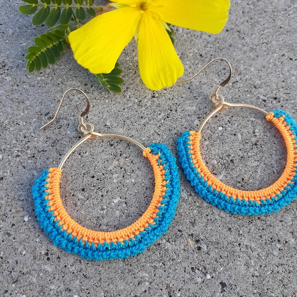 🛑SOLD Colorful Ombre Crochet Gold Hoop Earring - Picture 2 of 7